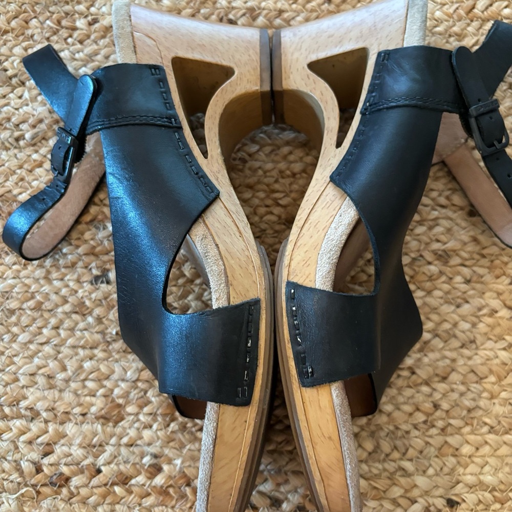 Dansko Tamia‎ Black Wedge Sandal EU size 41, us 10-11